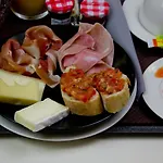 Kyriad Prestige Centre Gare 佩皮尼昂