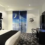 Hotel Kyriad Prestige Centre Gare