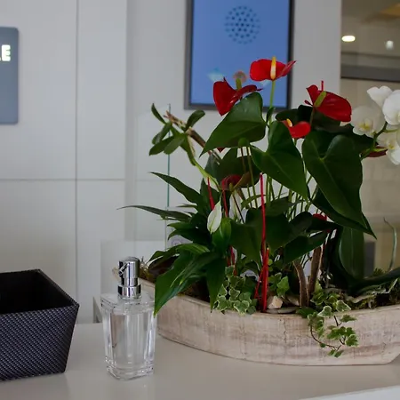 Hotel Kyriad Prestige Centre Gare 4*