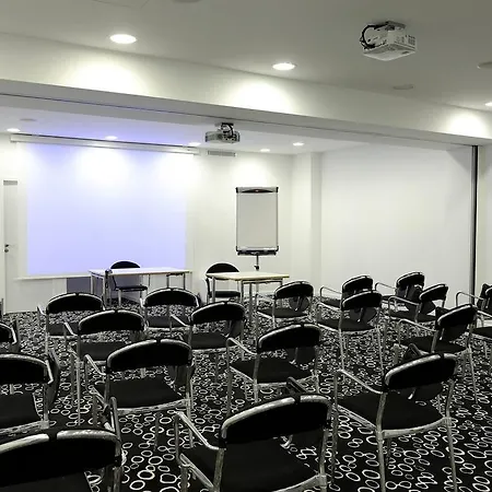 فندق Kyriad Prestige Centre Gare