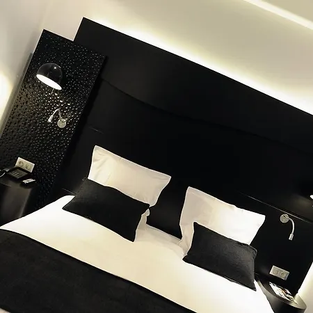 Kyriad Prestige Centre Del Mon