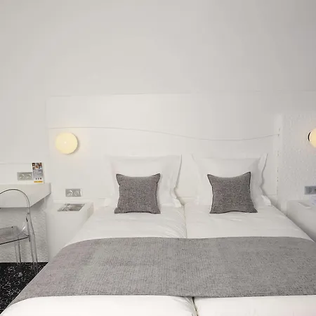 Kyriad Prestige Centre Del Mon