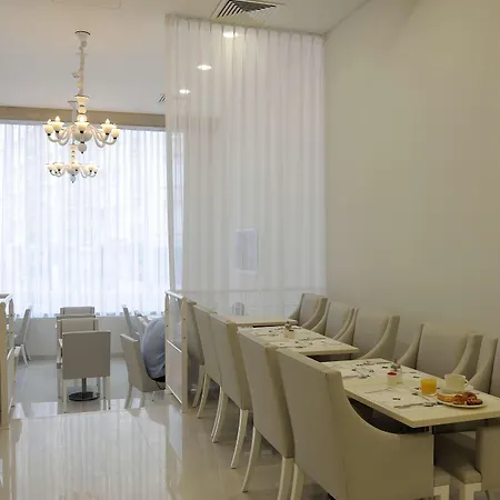 Kyriad Prestige Centre Del Mon Hotel