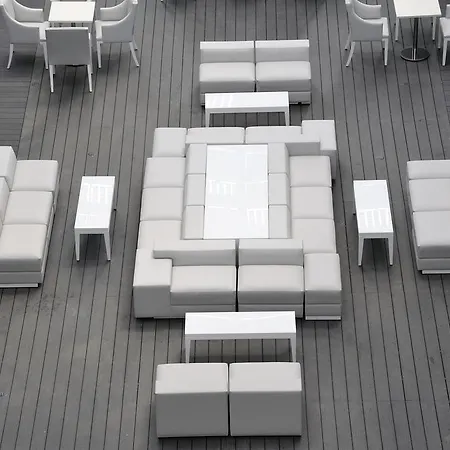Kyriad Prestige Centre Del Mon Hotel