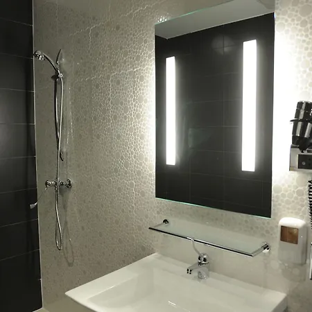 Kyriad Prestige Centre Gare 호텔 페르피냥