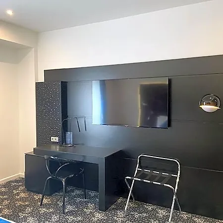 מלון Kyriad Prestige Centre Gare