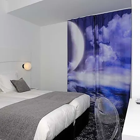 Kyriad Prestige Centre Del Mon