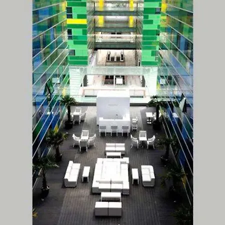 Kyriad Prestige Centre Del Mon ペルピニャン