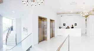 Hotel Kyriad Prestige Centre Gare 4*