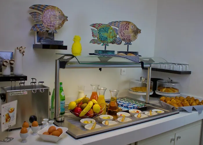 Hotel Kyriad Prestige Centre Gare 4*