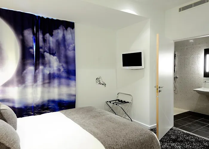 ホテル Kyriad Prestige Centre Gare 4*