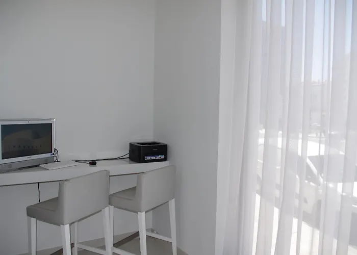 ホテル Kyriad Prestige Centre Gare ペルピニャン