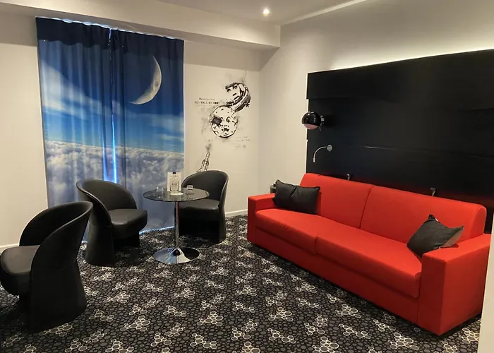 Kyriad Prestige Centre Gare ホテル