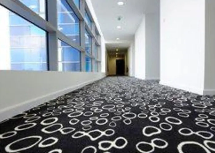 ホテル Kyriad Prestige Centre Gare ペルピニャン