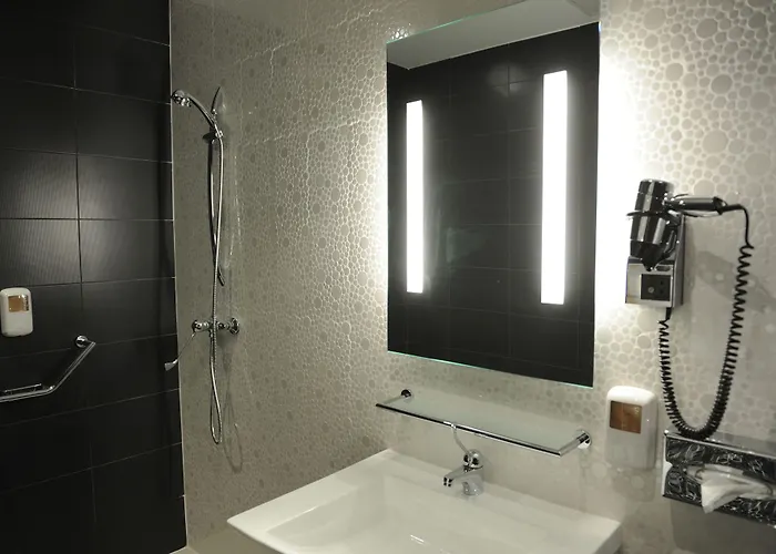 Kyriad Prestige Centre Gare Ξενοδοχείο Περπινιάν